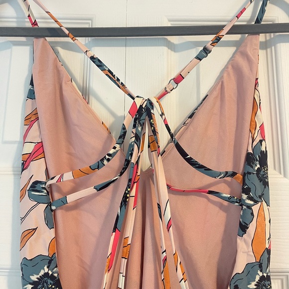 Billabong Coastal Luv one piece bathing suit - Picture 7 of 7